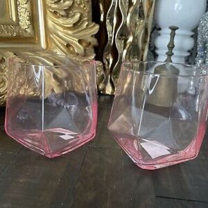 NWT! Rachel Zoe Pink Faceted Wine Gl…